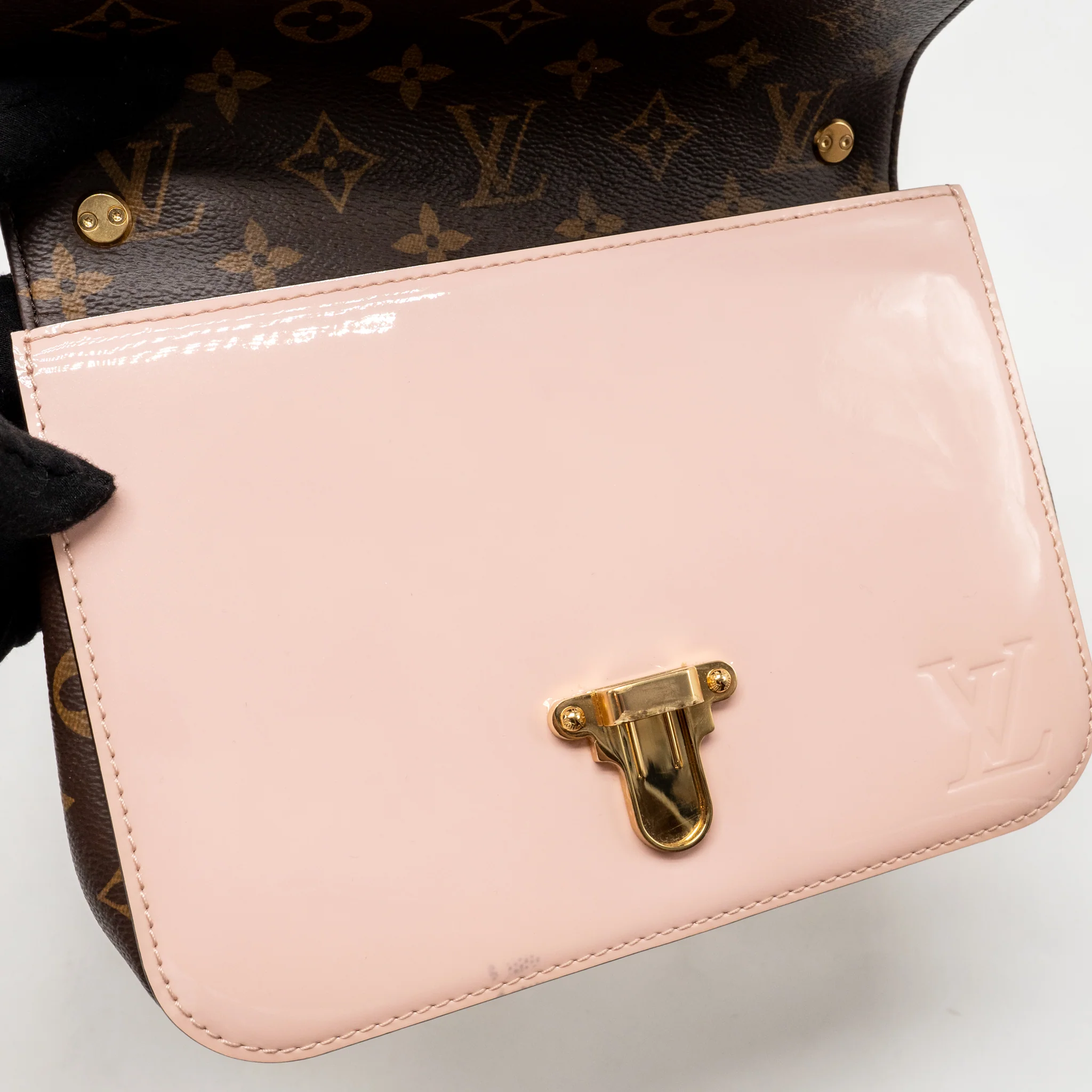 Louis Vuitton Cherrywood BB Shoulder Bag Patent / Monogram Canvas Light Pink GHW - Image 14