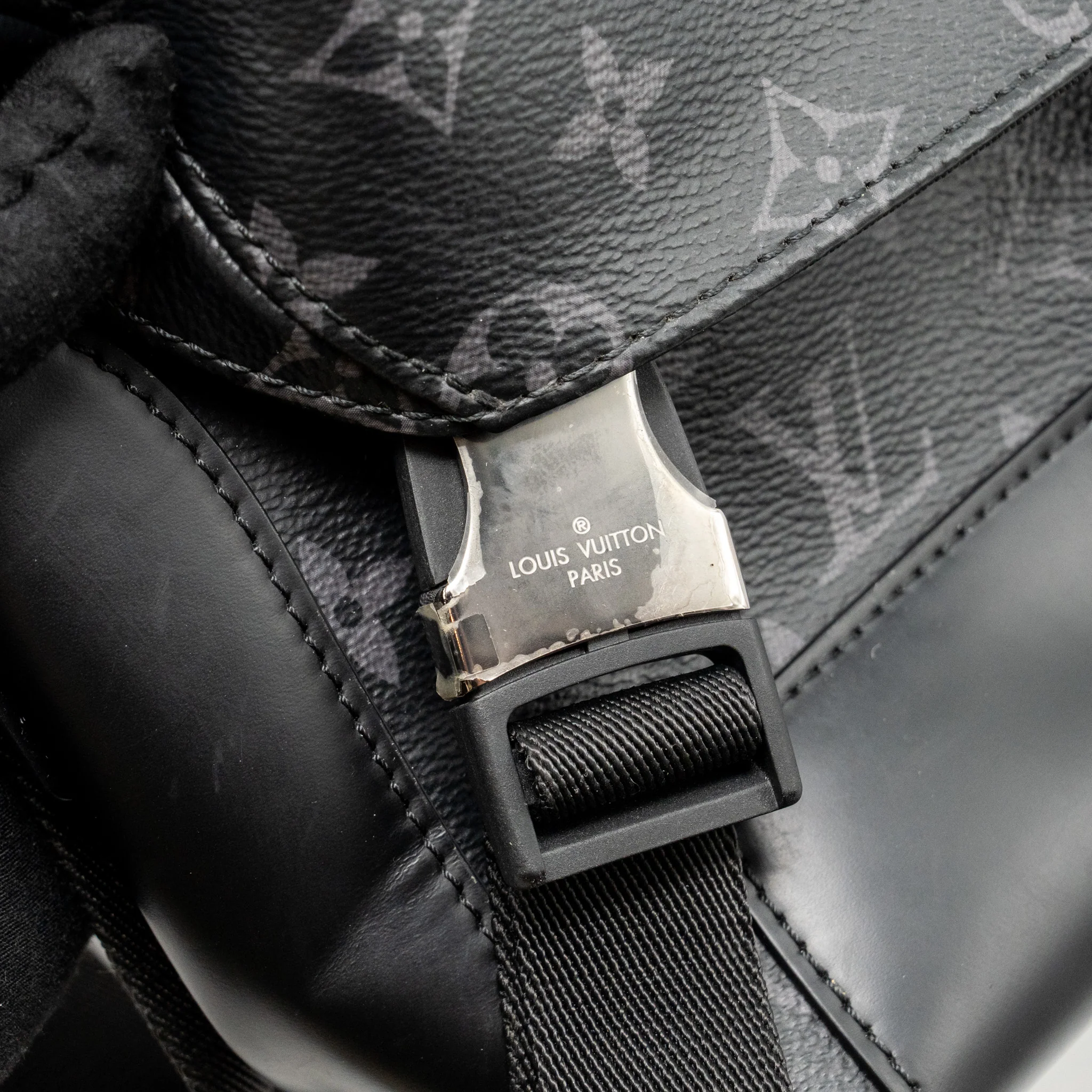 Louis Vuitton Messenger Voyager PM Monogram Canvas Black SHW - Image 12