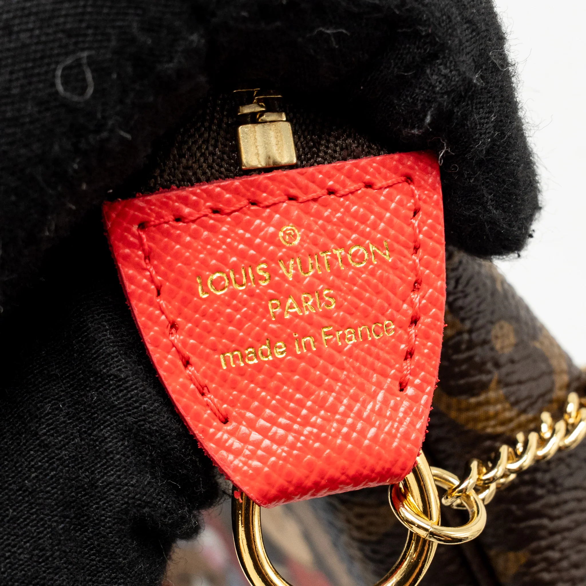 Louis Vuitton Mini Pochette Accessoires Limited Edition Vivienne London Monogram Canvas/Leather Red GHW - Image 11