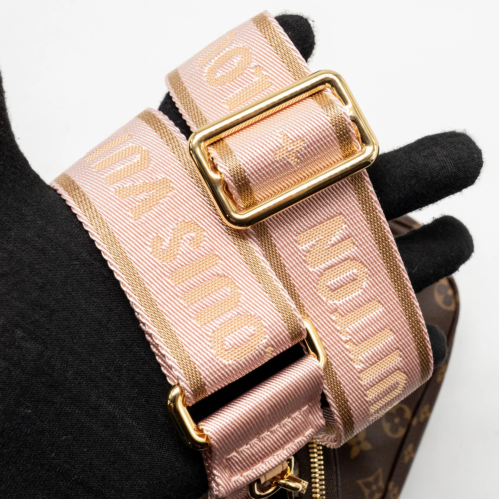 Louis Vuitton Multi Pochette Accessories Rose Clair Strap Monogram Canvas GHW - Image 15