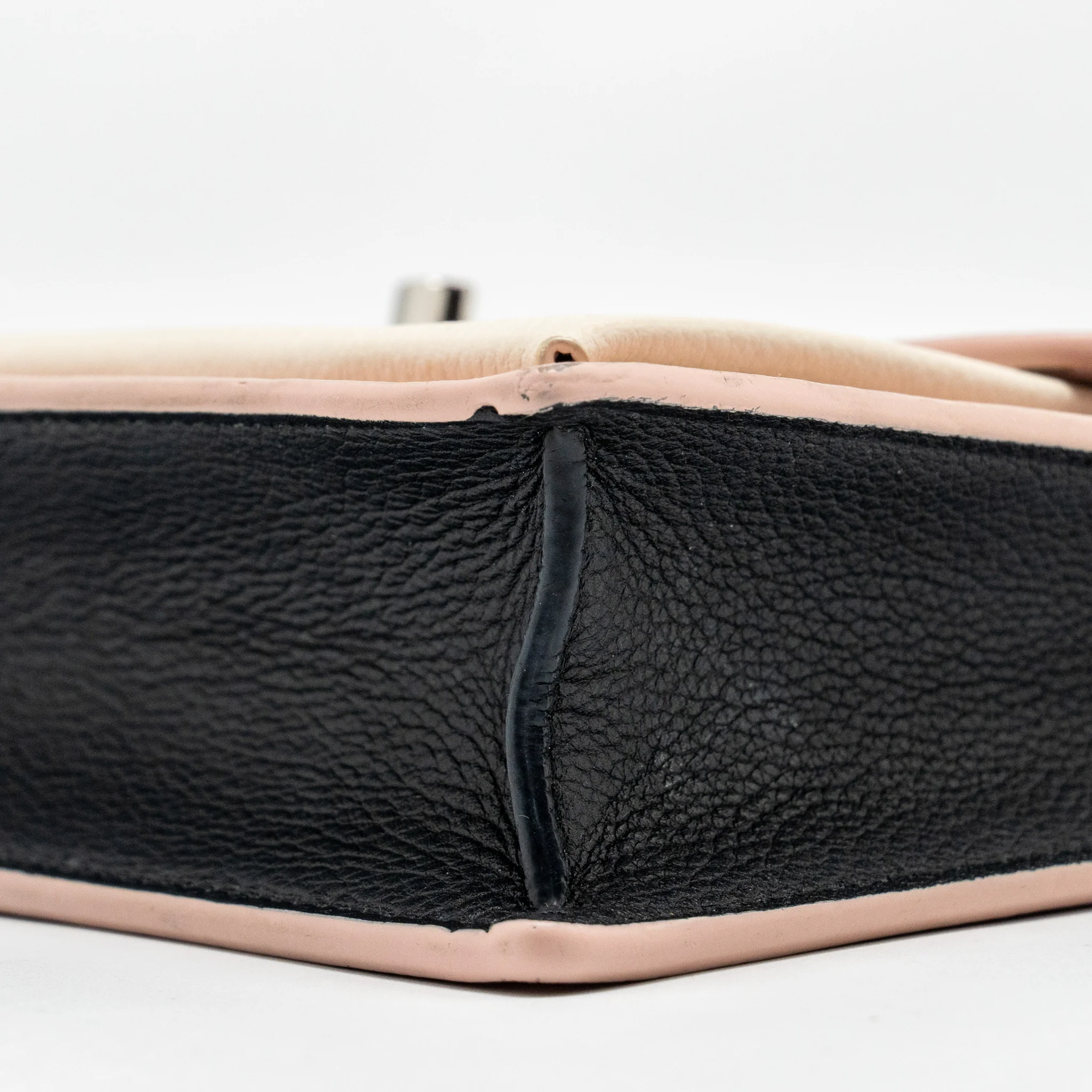 Louis Vuitton My Lock Me Chain Pochette Calfskin Pink/Creamy White SHW - Image 7