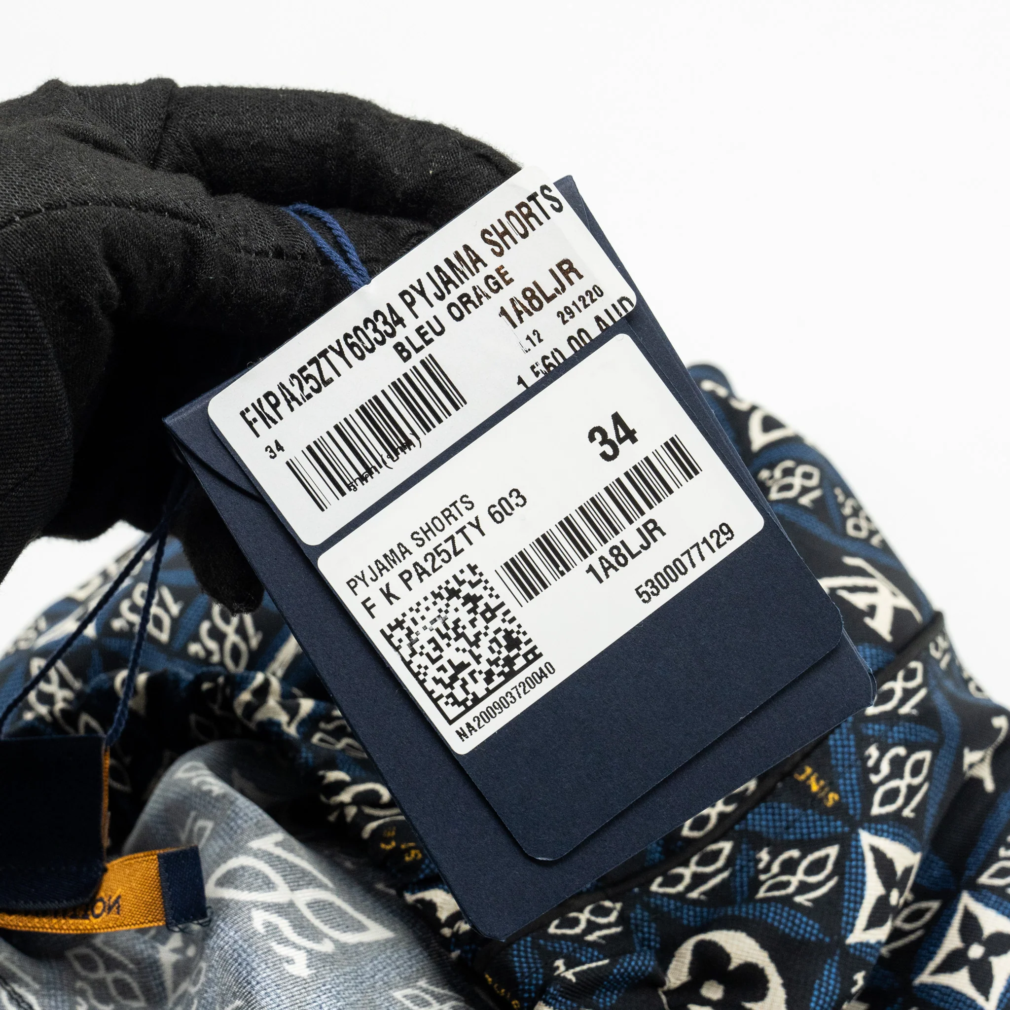 Louis Vuitton Size 34 Pyjama Shirt and Shorts Silk Multicolour(Sell in a set) - Image 16