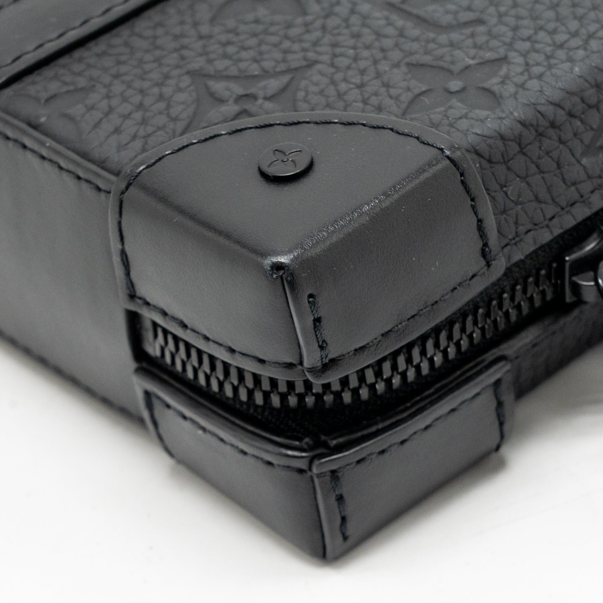 Louis Vuitton Soft Trunk Wallet Monogram Taurillon Leather Black with Black Hardware - Image 10