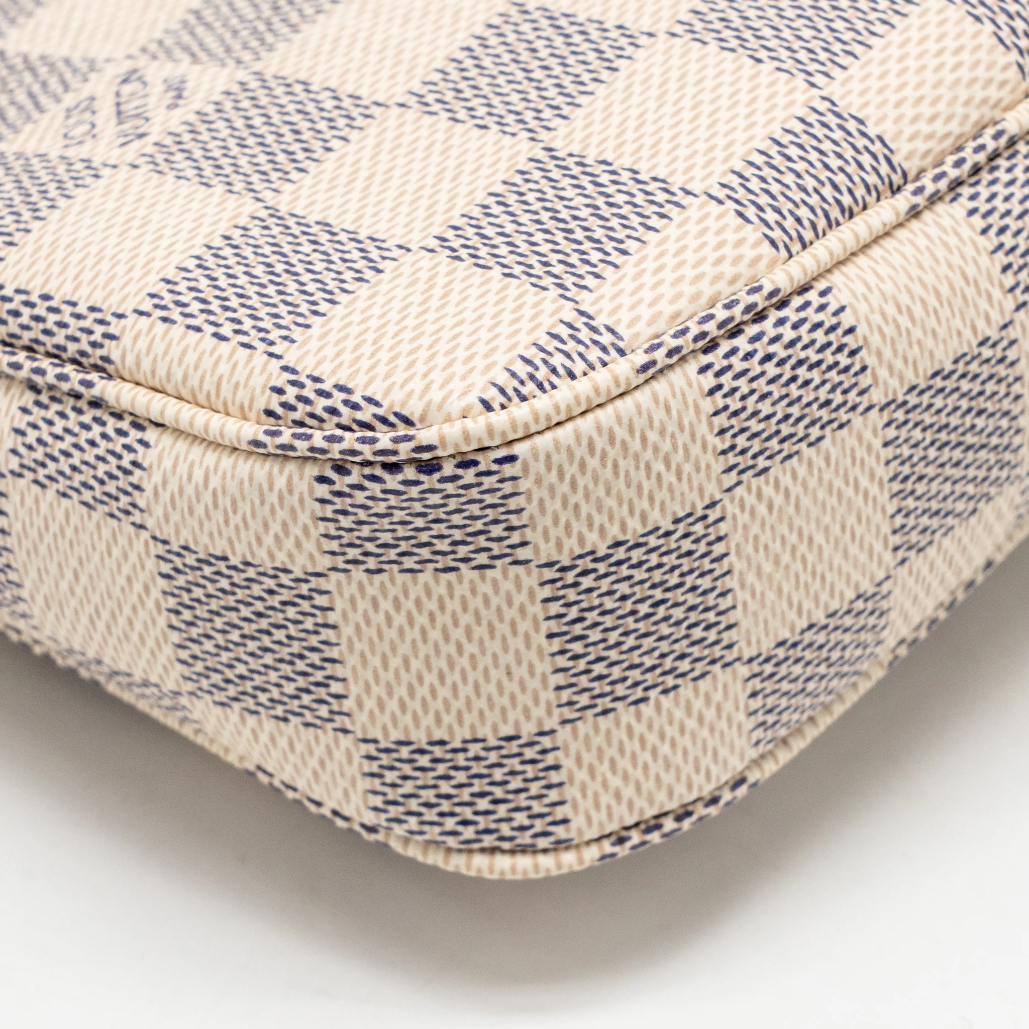 Louis Vuitton Pochette Accessoires Damier Azur Canvas GHW - Image 7