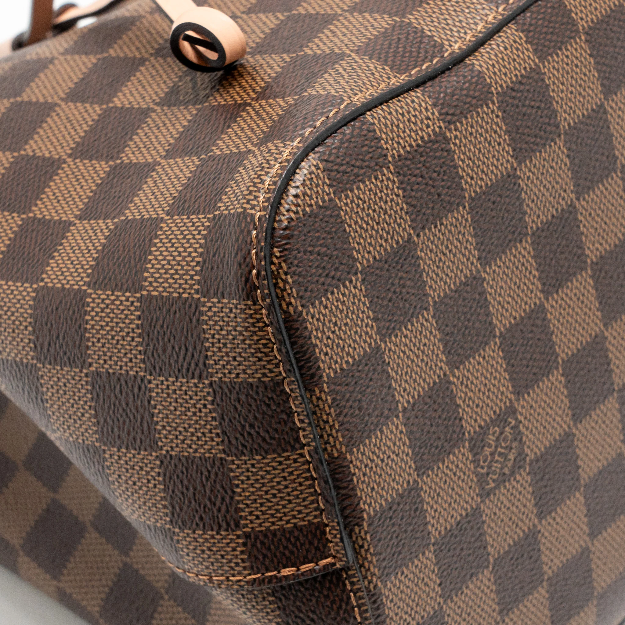 Louis Vuitton NeoNoe MM Damier Ebene Canvas Pink GHW - Image 7