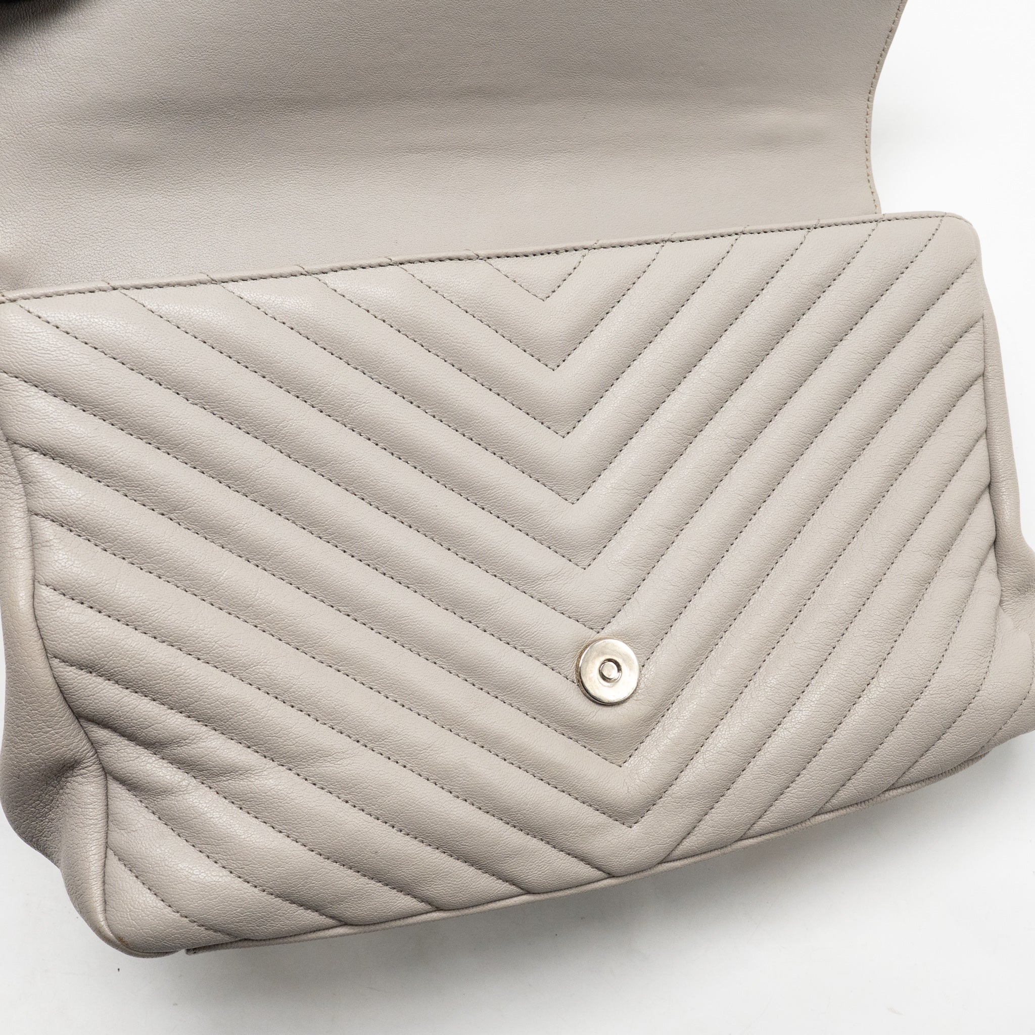 Saint Laurent/YSL Large College Bag Chevron Sheepskin Light Grey SHW - Image 14