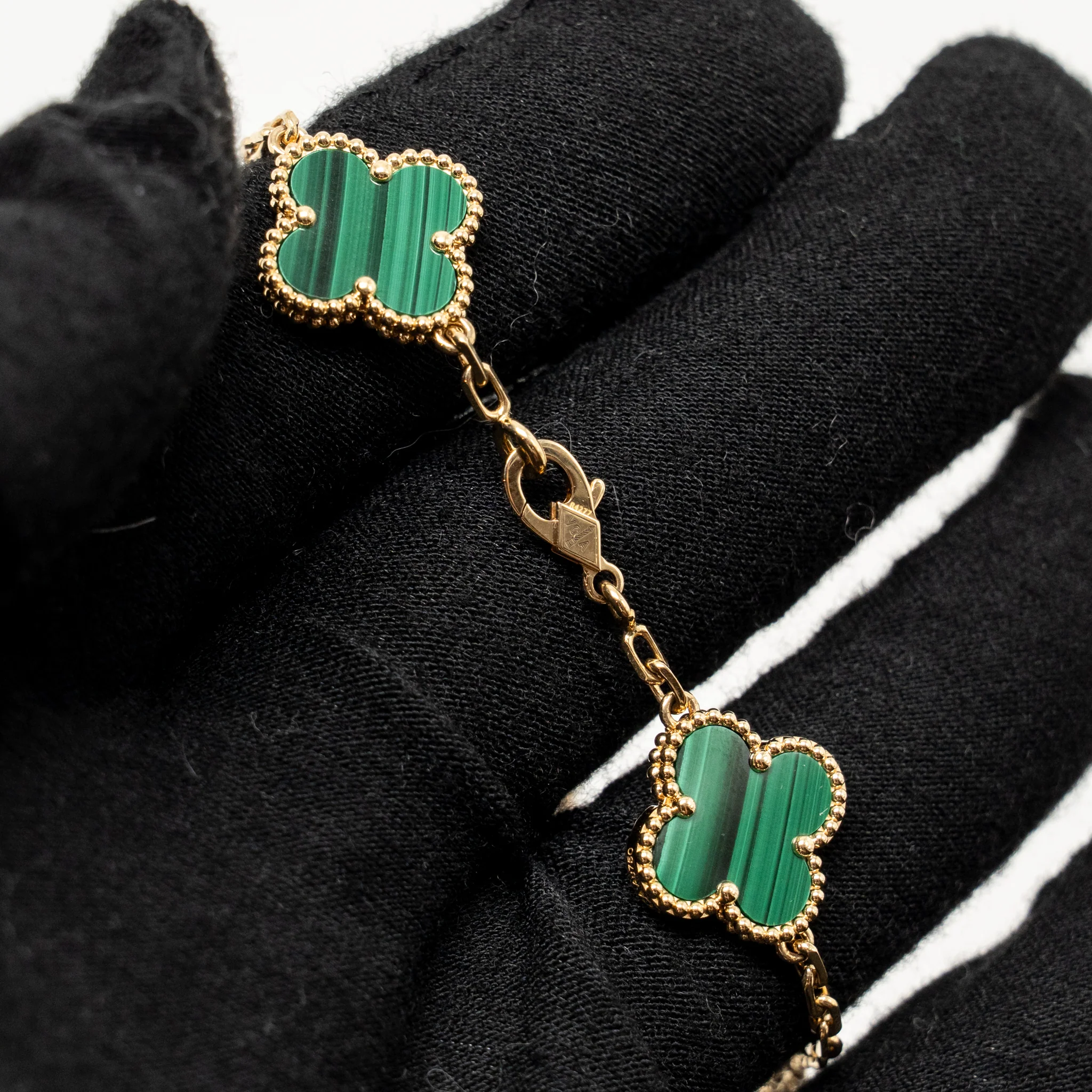 Van Cleef & Arpels Vintage Alhambra Bracelet Yellow Gold, Diamonds, Malachite - Image 4
